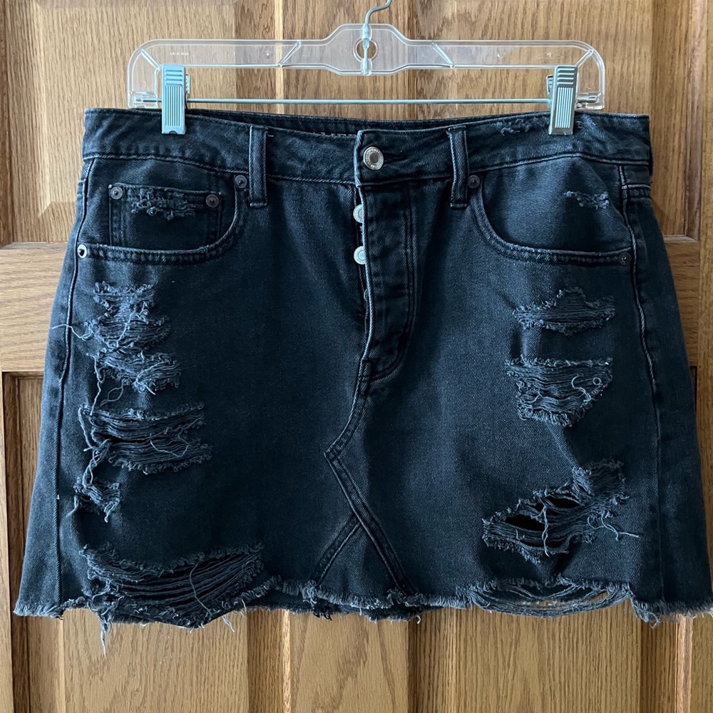 Black mini skirt